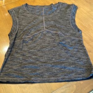 Lululemon loose fitting exercise top, size 6